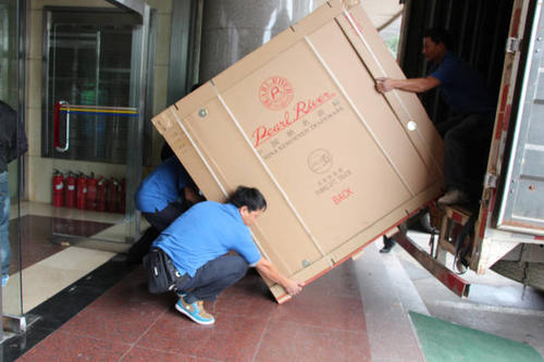 宾阳钢琴贵重工艺品无忧运